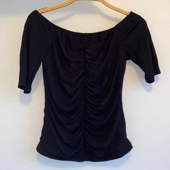 Fashion Nova Off Shoulder Top - Picture 4 of 4